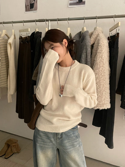 // 軟糯感糖果色系圓領毛衣