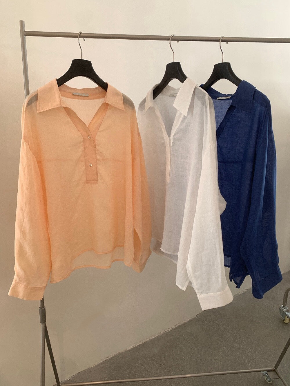 // 100%麻半鈕扣翻領透氣BL