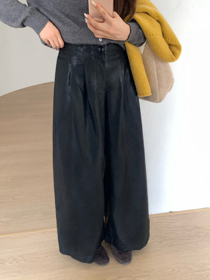 // 造型感帥氣軟軟油蠟皮褲