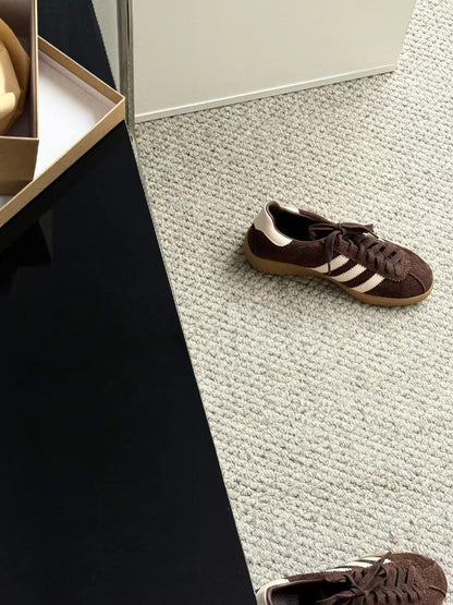 // 復古配色真皮平底運動鞋