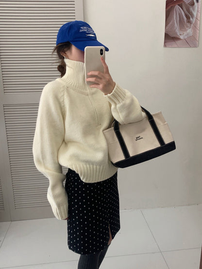 // 半拉鍊直坑紋領套頭NT