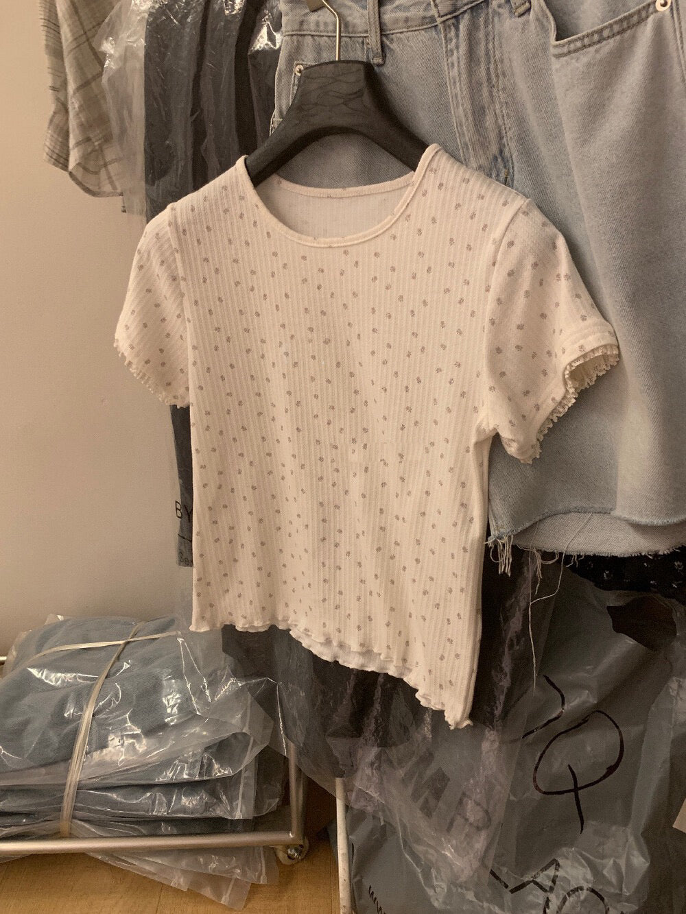 // 清新小碎花lace邊TEE