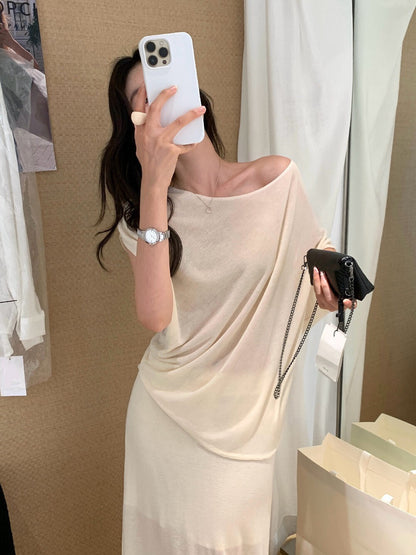 S28 / 15%麻質氣質寬鬆針織上衣+微傘中裙套裝
