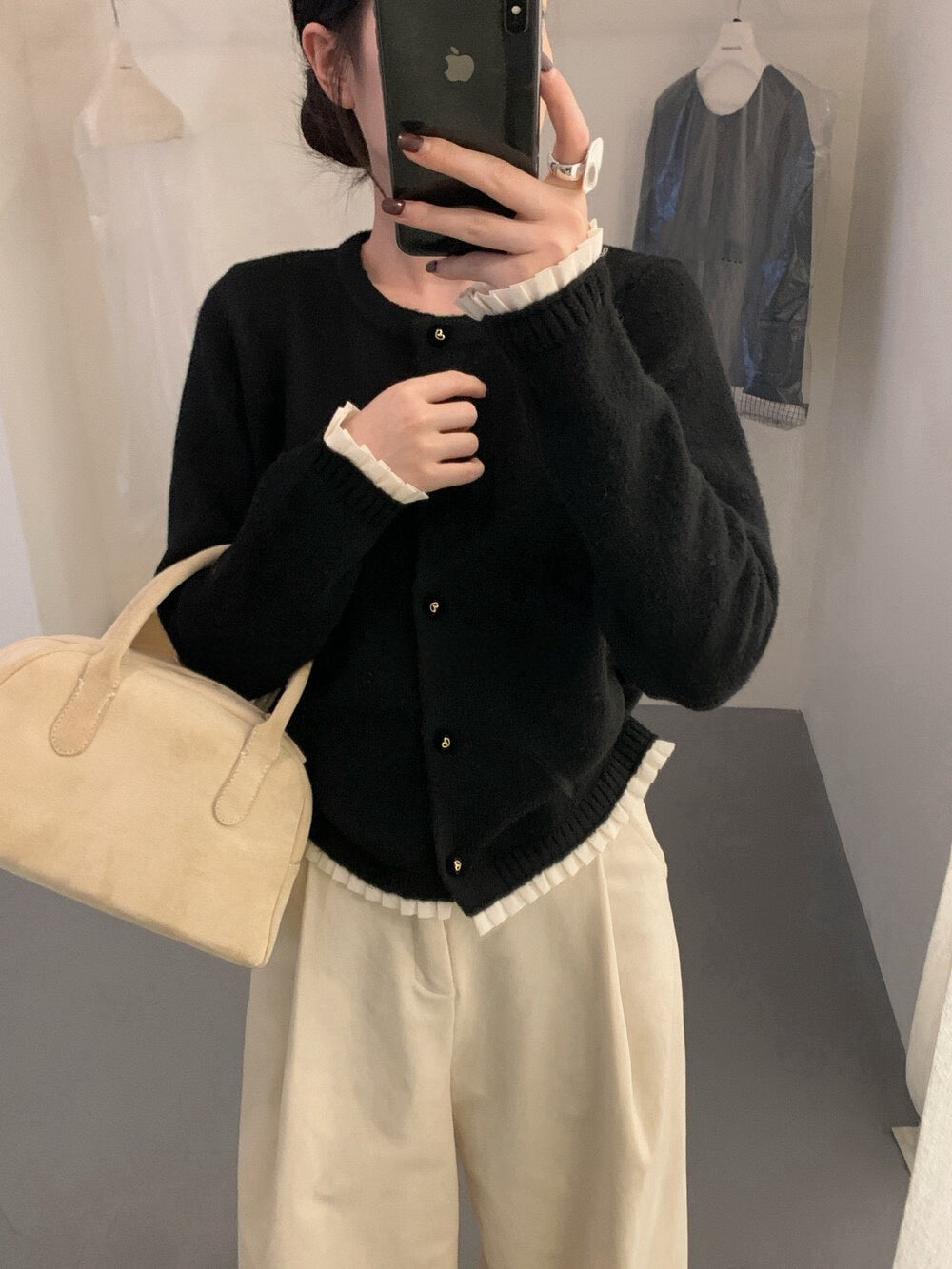 // 精緻鈕扣拼接百褶邊口袋軟糯CD