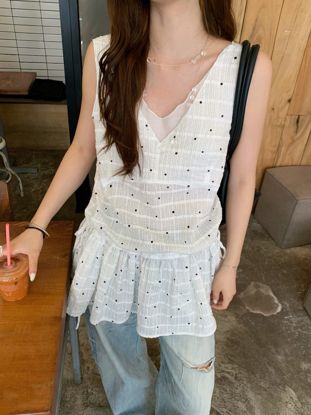 // 肌理感波點拼lace邊V領可束腰中長背心