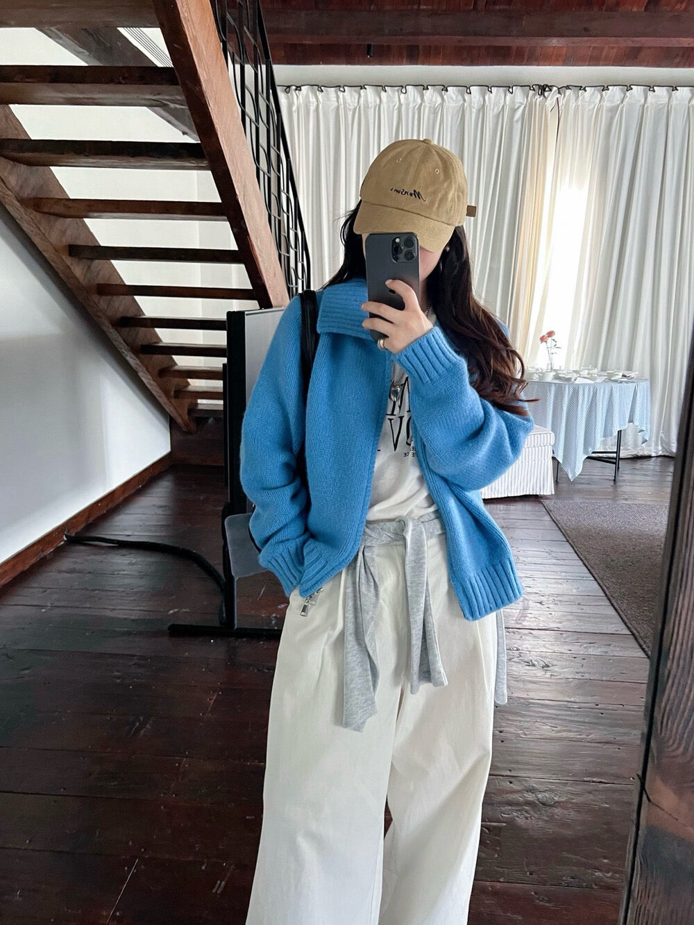 // 直坑紋大翻領上下拉鍊落肩CD