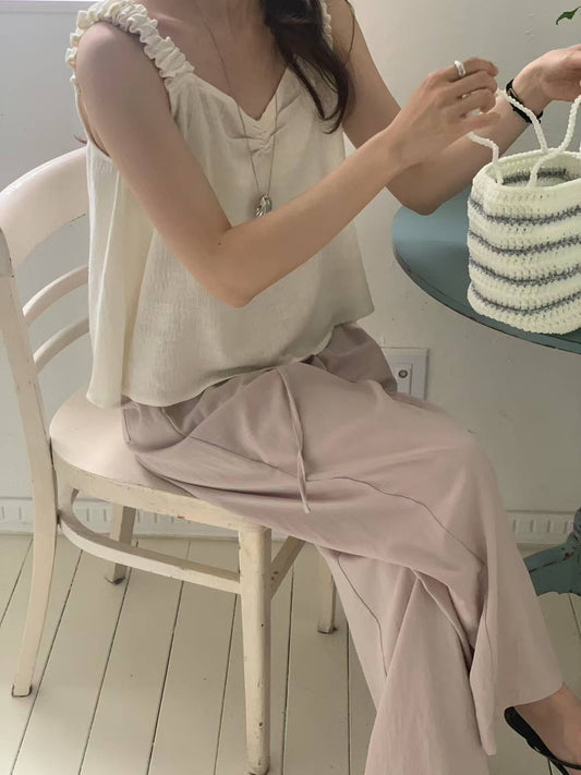 // 皺褶肩帶麻質背心
