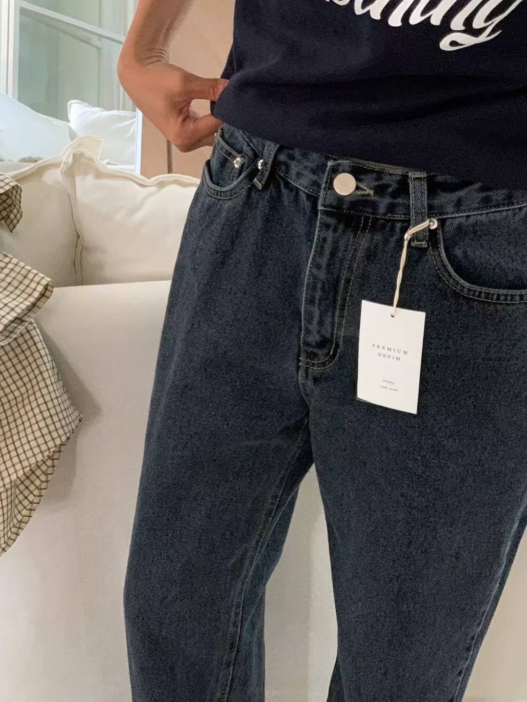 // 復古經典洗水色牛仔褲