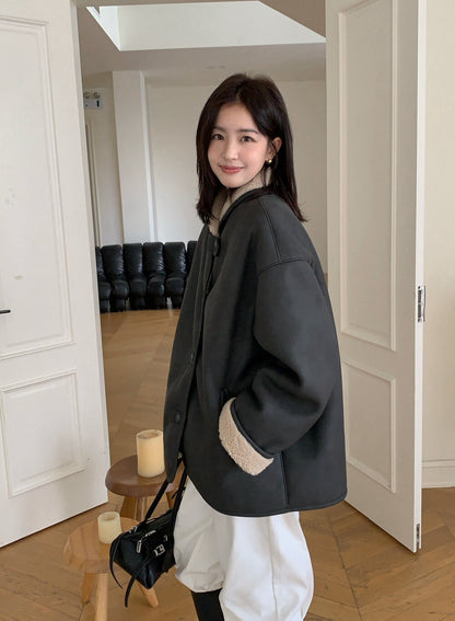 // 特別翻領設計皮毛一體中長外套