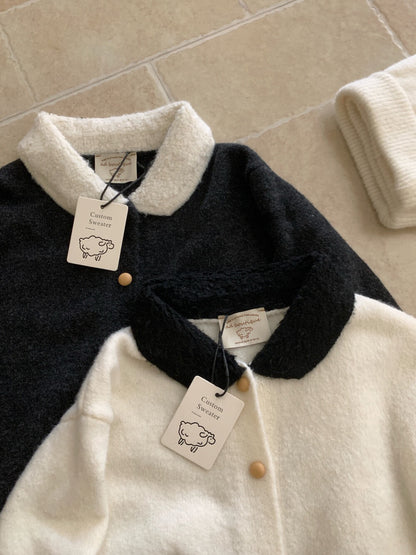 // 撞色領特別鈕扣開胸上衣+裙子套裝