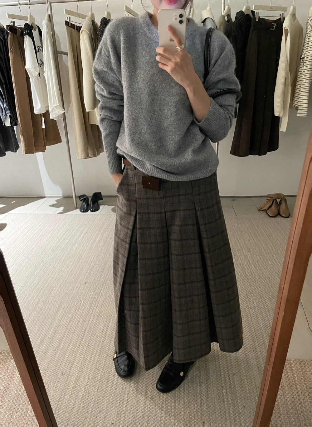 // 軟糯感糖果色系圓領毛衣