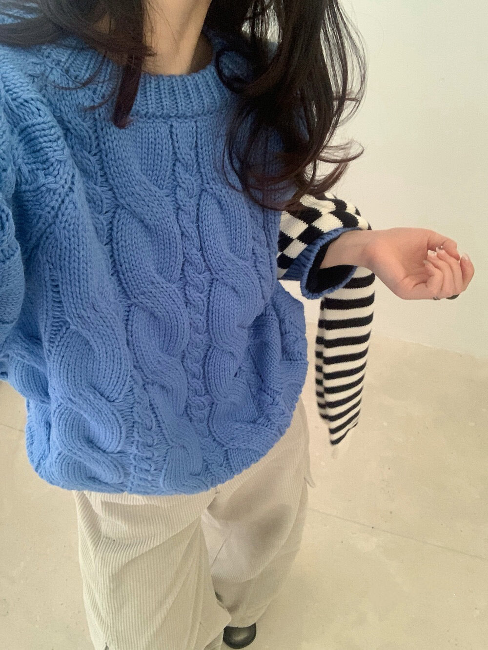 // 復古感扭紋麻花毛衣