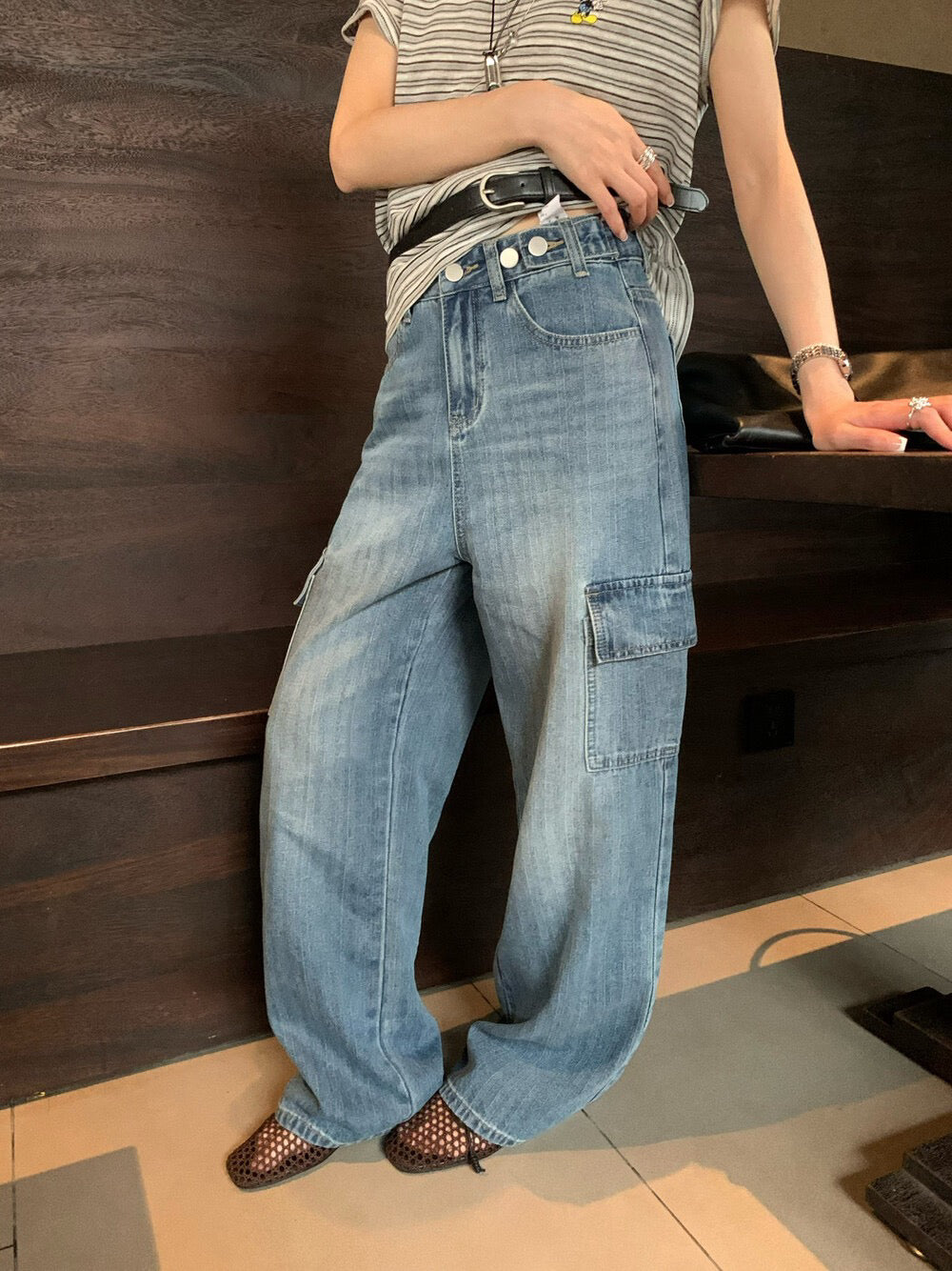 // 做舊洗水口袋鈕扣褲頭工裝牛仔褲