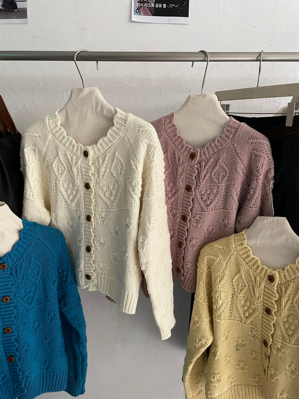 // 20%wool法式復古鈎花CD