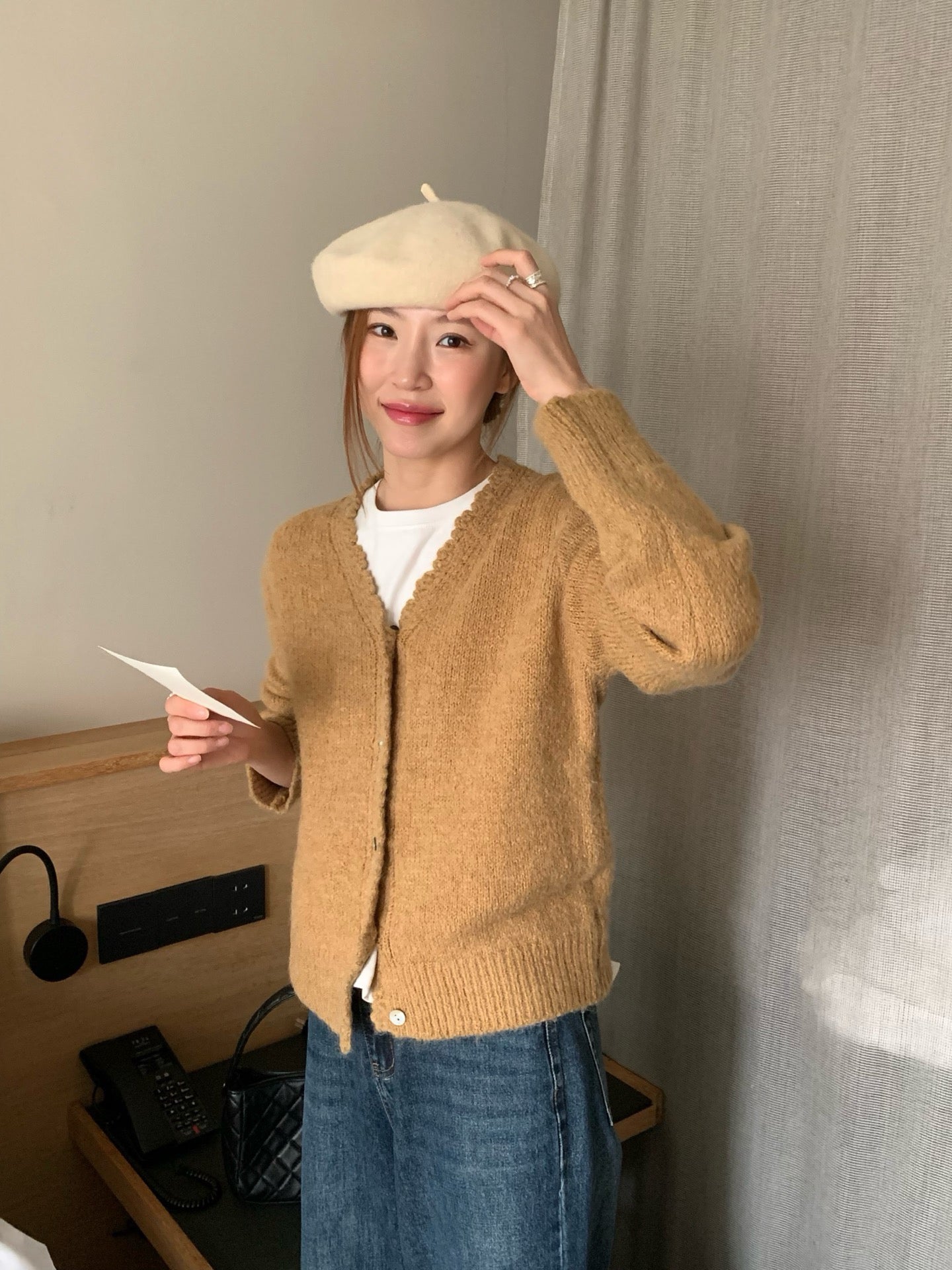 // 10%wool軟糯絨感鈎花邊CD