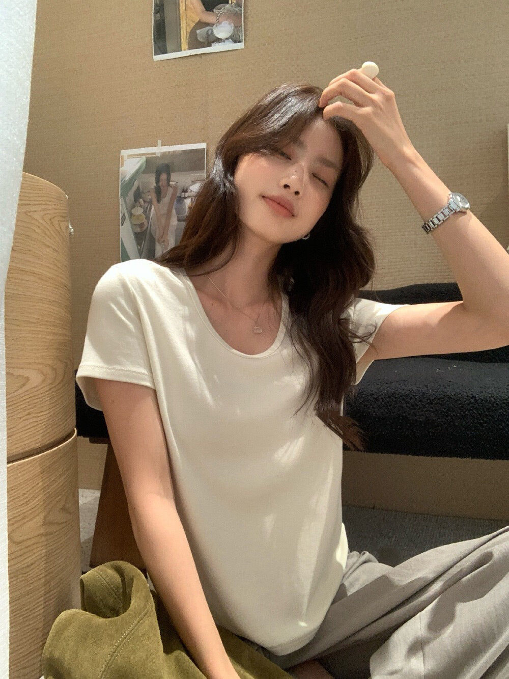 B64 / 熱賣12色U領純色TEE