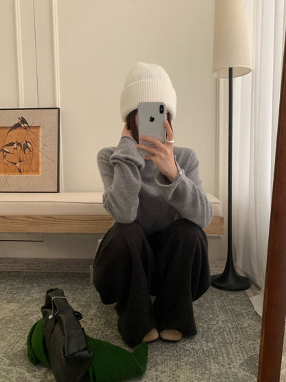 // 45%綿羊毛立領開叉袖花花鈕NT