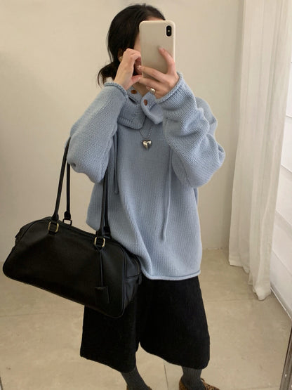 // 棉感卷邊圓領連鈕扣帽毛衣