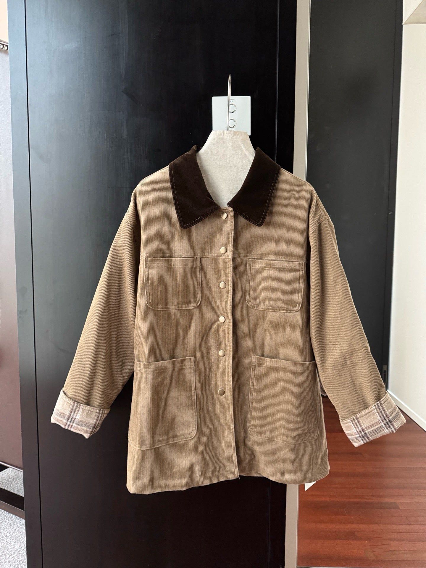 // 絨面領拼燈芯絨格紋拼布中長外套