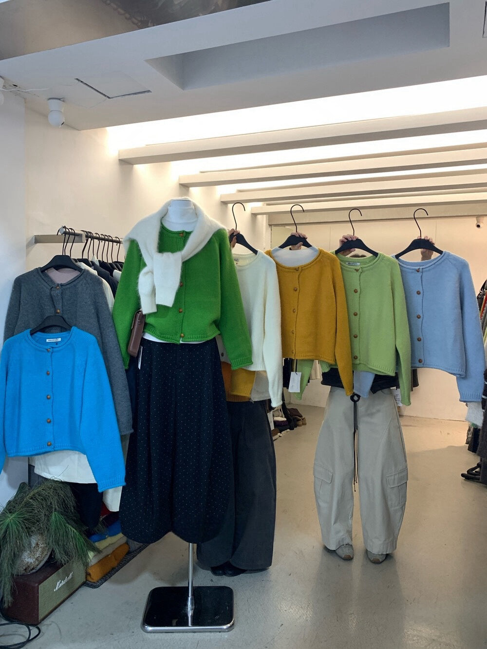 // 質感木質鈕扣落肩CD