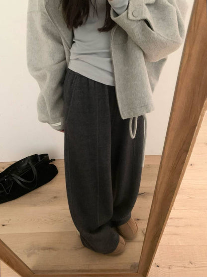 // 60%wool質感極簡風中線休閒褲