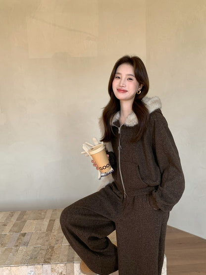 // 毛毛領衛衣外套+休閒褲套裝