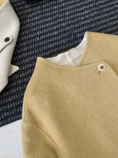 // 撞色內裡斜襟連頸巾100%羊毛雙面手工外套