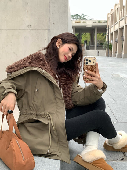 // 超帥大毛毛翻領可束腰口袋工裝外套