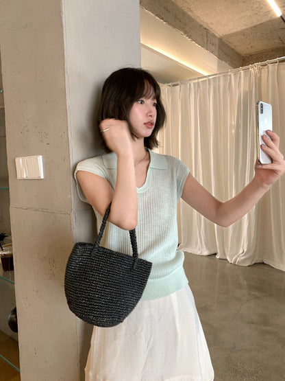 // 竹節麻小U翻領針織上衣