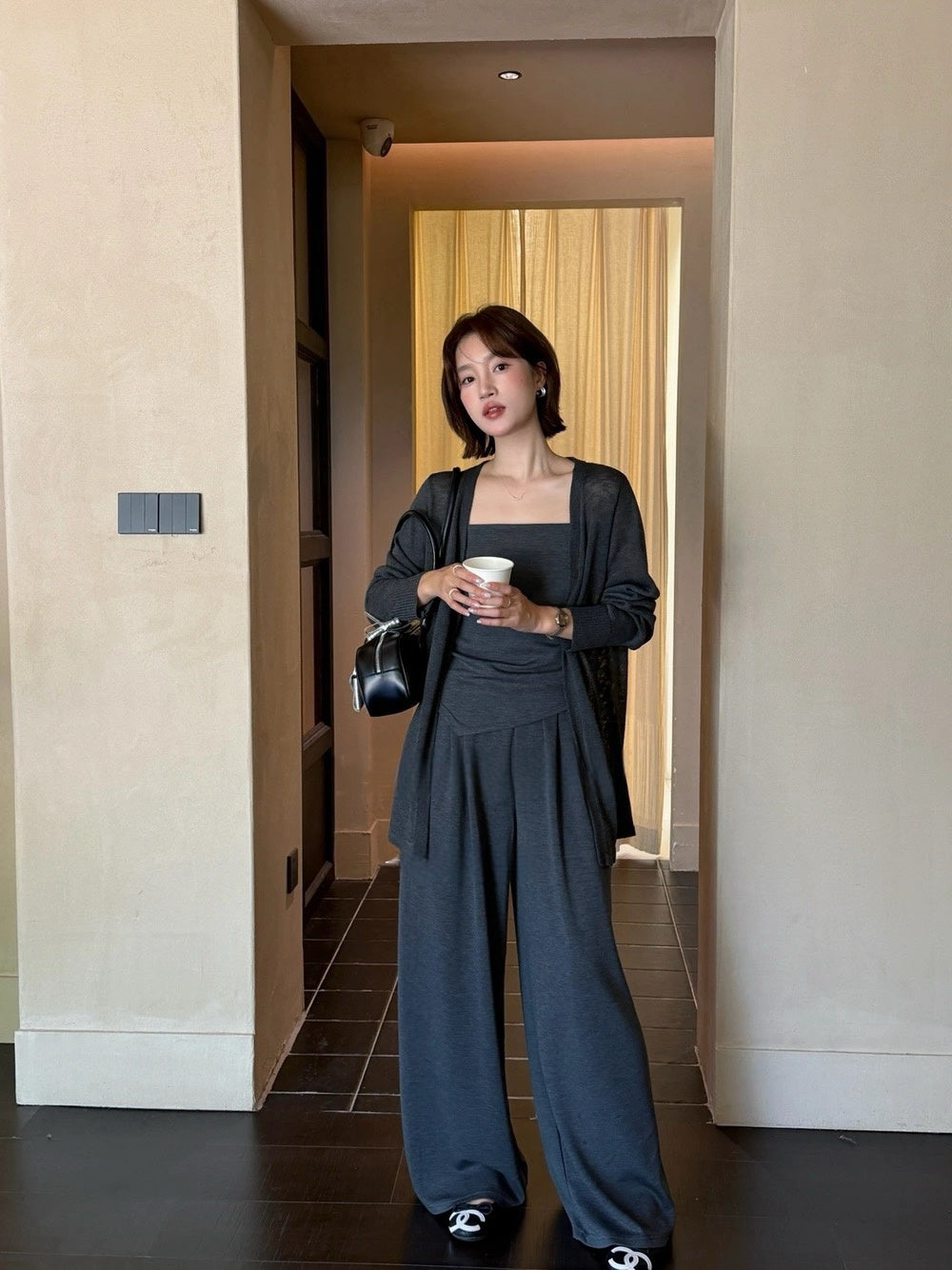 T02 / 超親膚莫代爾吊帶+休閒褲+外套三件套