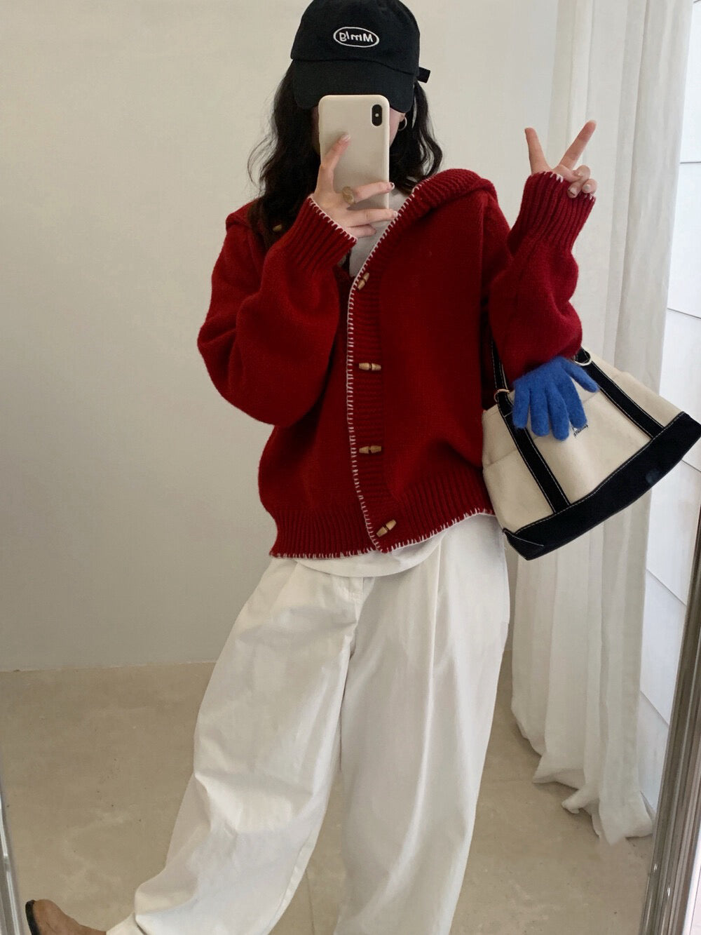 // 設計感撞色縫線包邊牛角鈕連帽CD