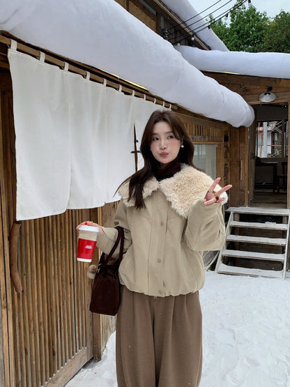 // 設計感毛毛大翻領夾棉短款JK