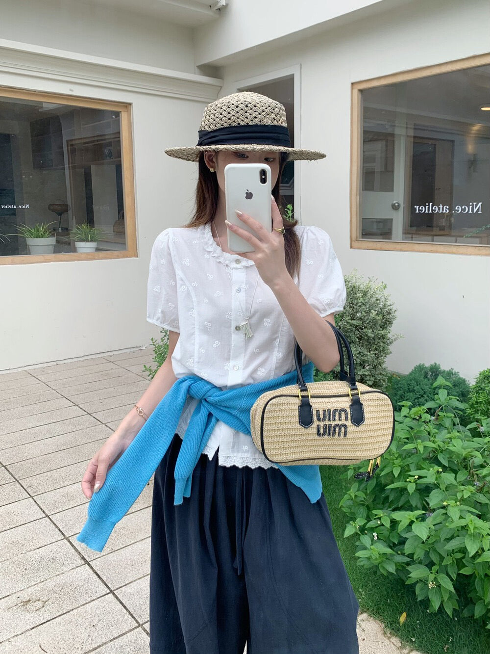 // 木耳花邊小刺繡lace腳排扣BL