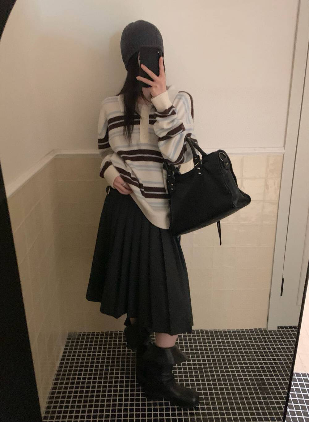 // 100%羊毛復古拼色間條翻領毛衣