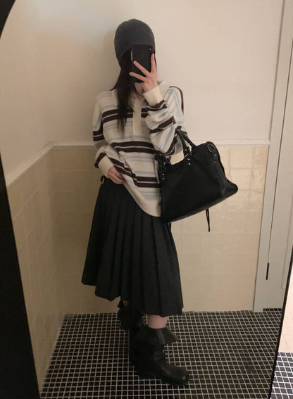 // 100%羊毛復古拼色間條翻領毛衣