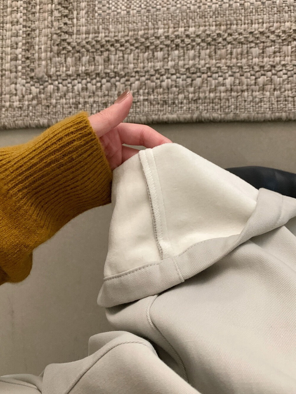 // 今季必入質感加絨彎刀褲(連腰帶)