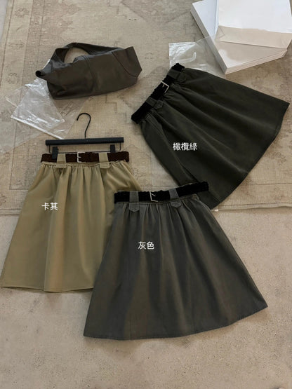 S31 / 粗裙頭工裝壓褶五分短裙(連腰帶)