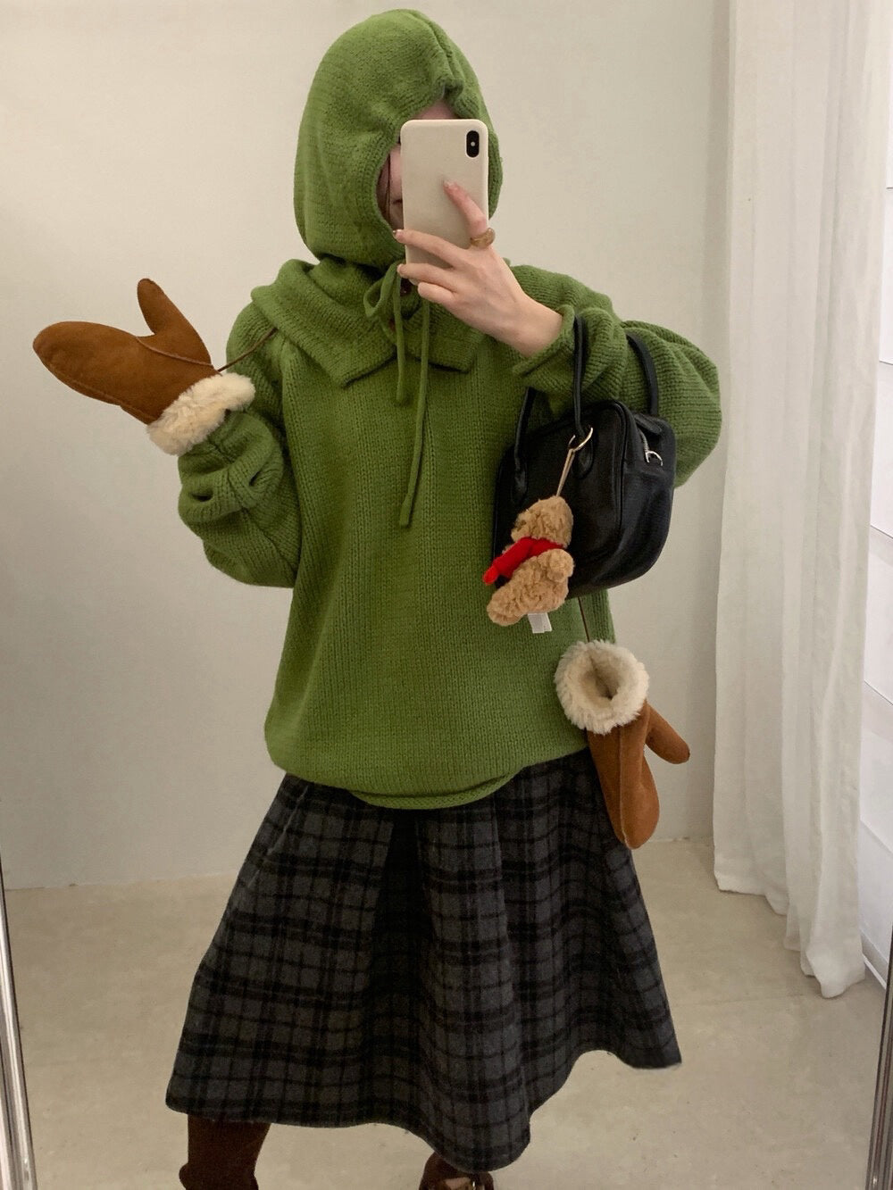 // 棉感卷邊圓領連鈕扣帽毛衣