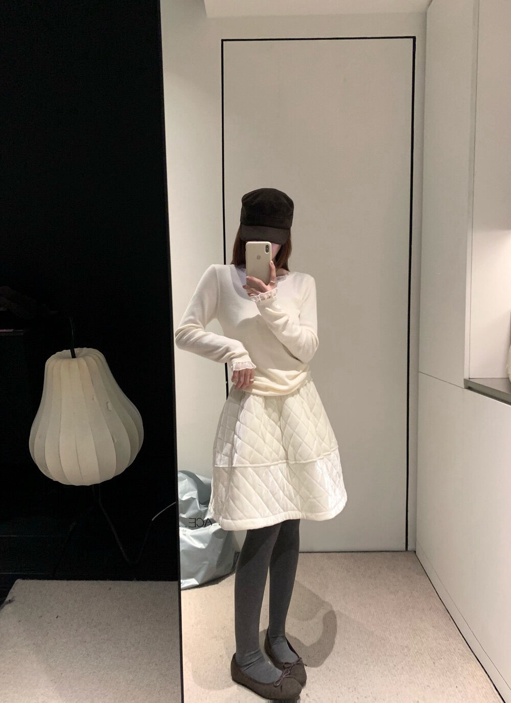 // 減齡款絲絨菱格蓬蓬短裙