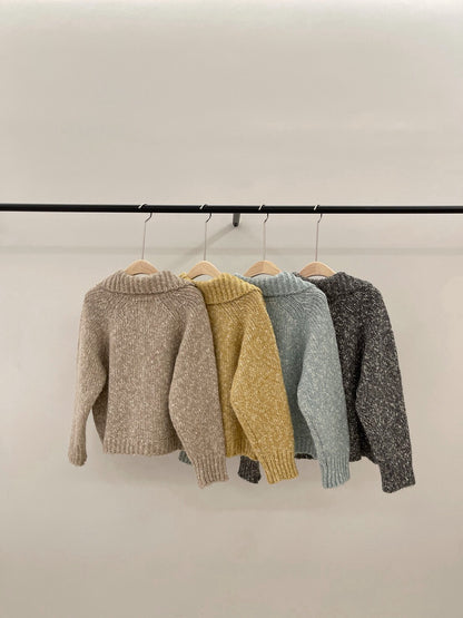 // 重工雜色線可立領牛角鈕CD