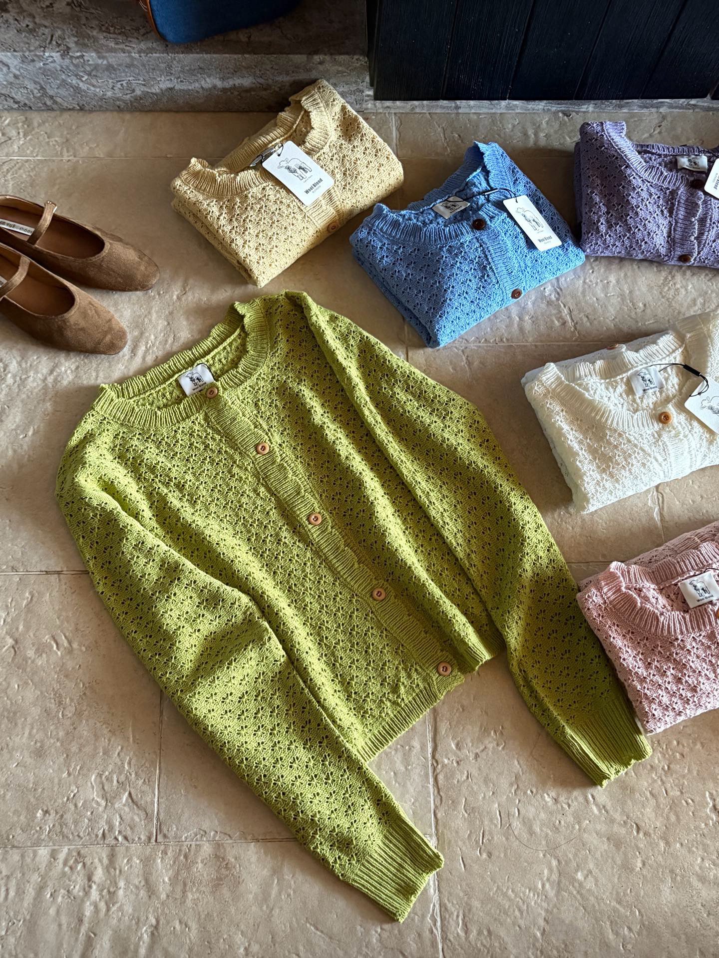 // 精緻感花邊鏤空鈎花CD