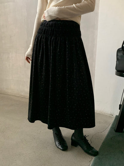 // 秋冬磨毛質料碎花中裙