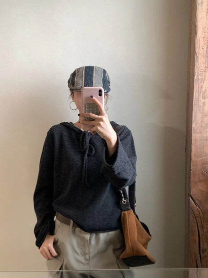 // 100%羊毛連帽卷邊毛衣