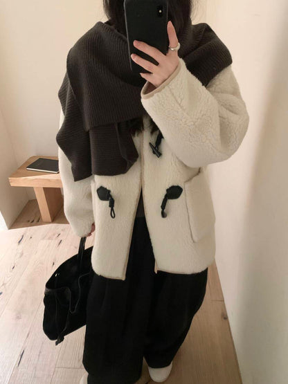 // 高品質拼扣麂皮邊牛角鈕毛毛外套