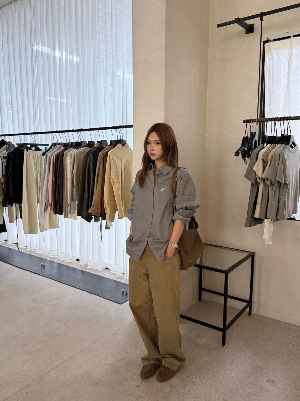 B188 / 小刺繡logo高質洗水棉低飽和度色調恤衫