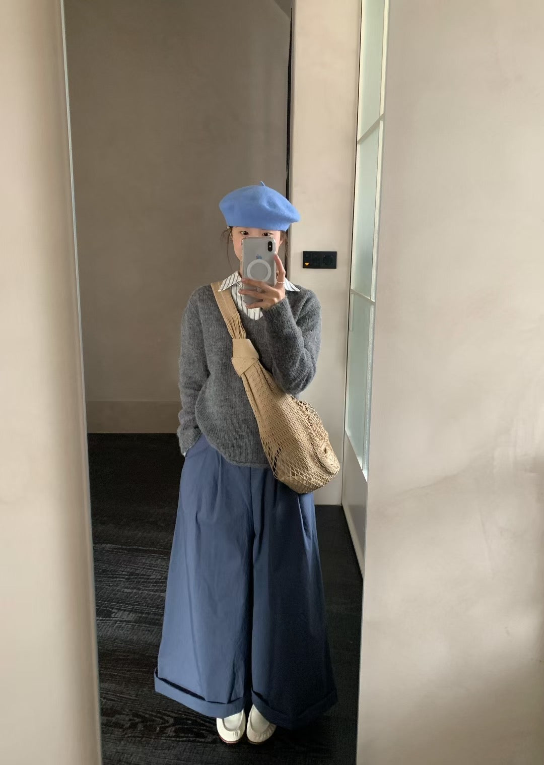 // 鬆弛感肌理布壓褶闊褲