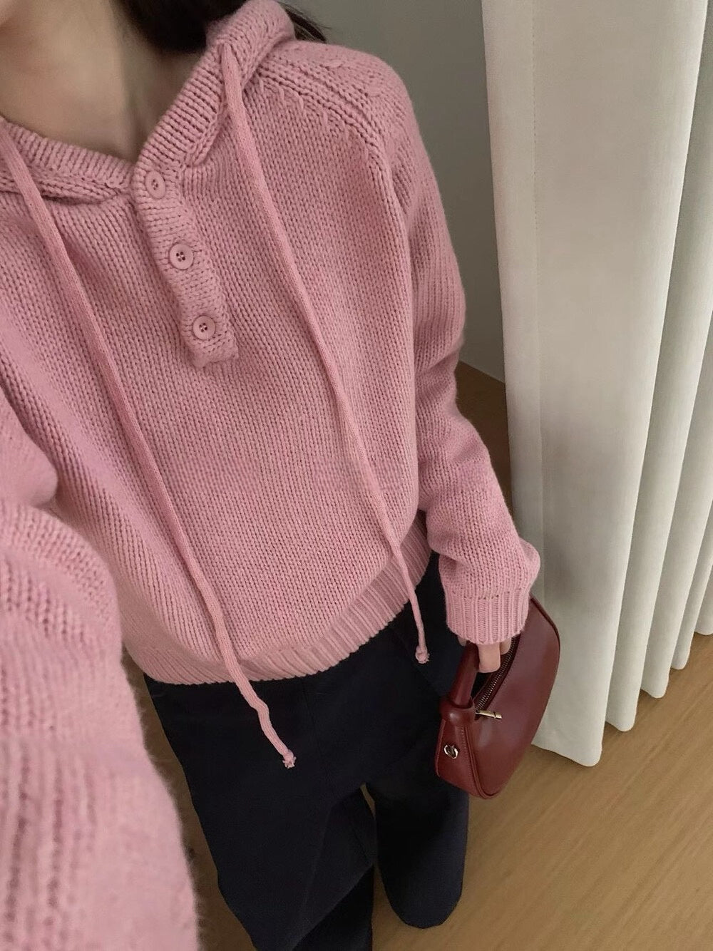 // 顏色超美鈕扣連帽毛衣