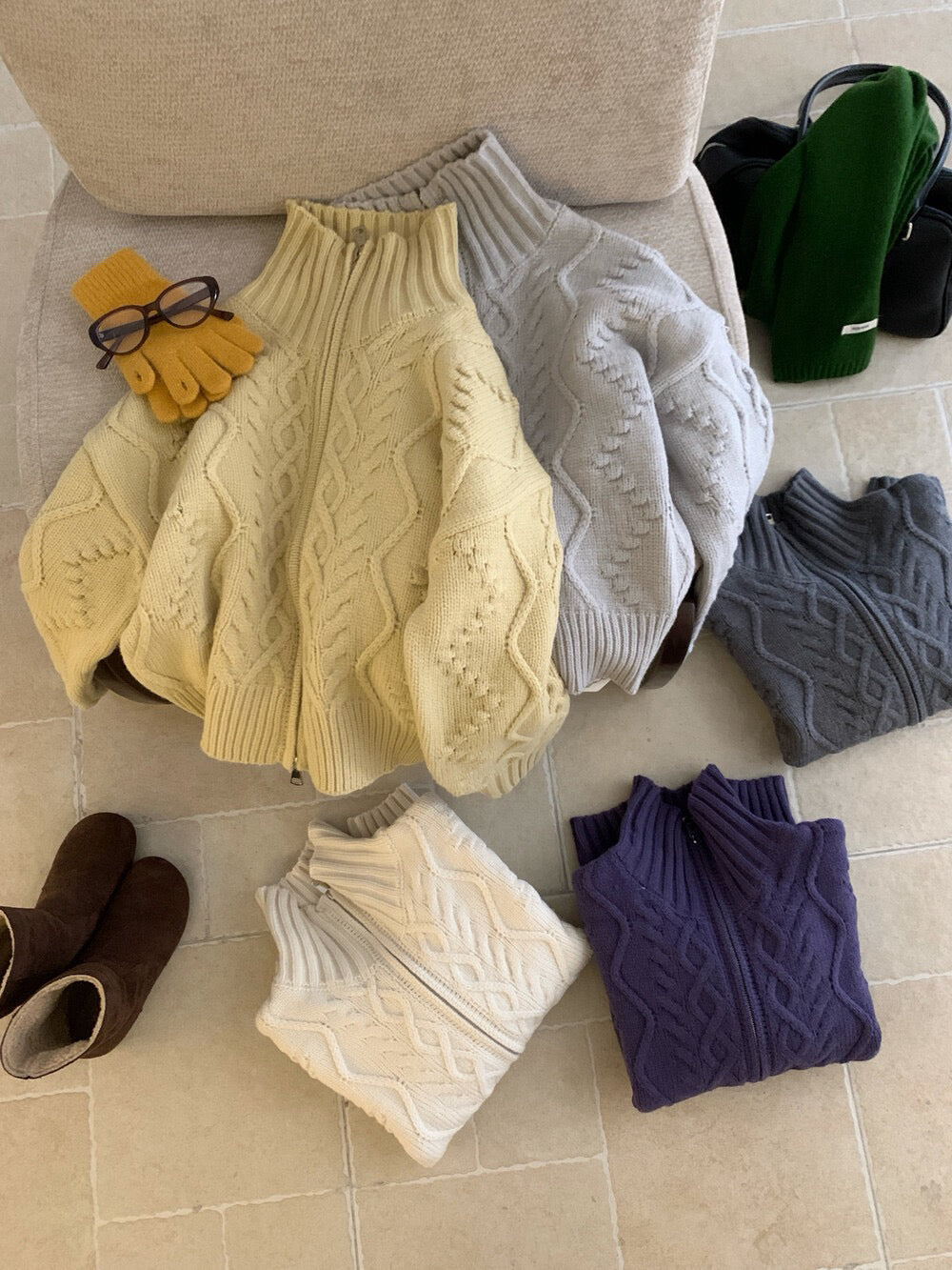 // 30%羊毛粗針麻花高領拉鍊CD