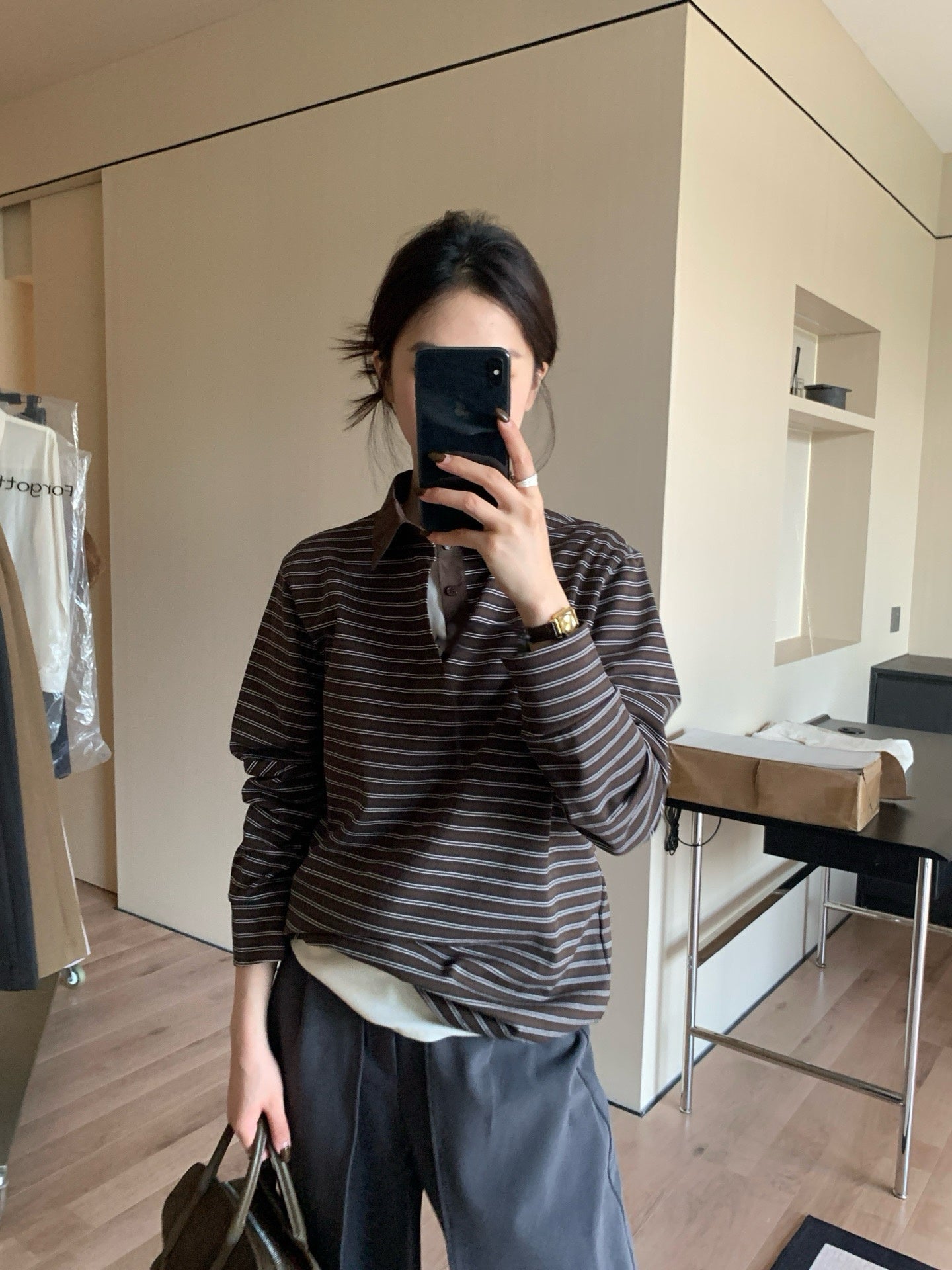 // 高級感翻領鈕扣間條上衣