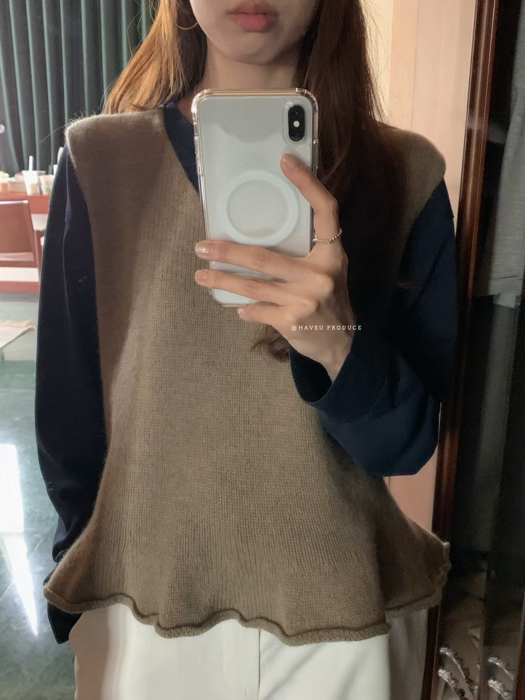 // 超美荷葉花邊腳針織背心